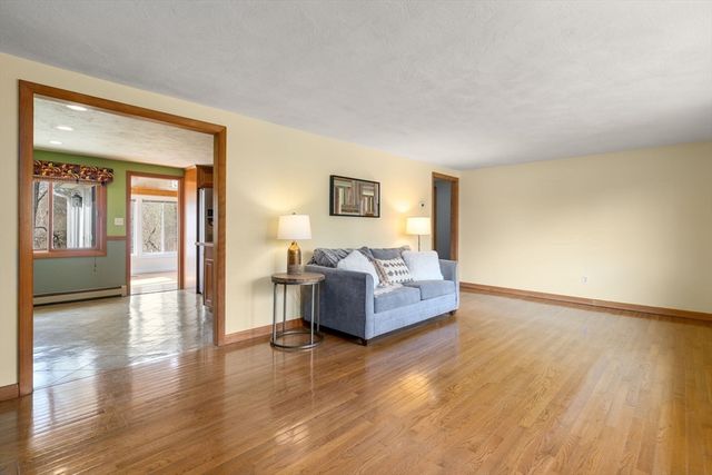 15 Martindale Rd, Randolph, MA 02368