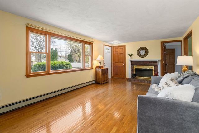 15 Martindale Rd, Randolph, MA 02368