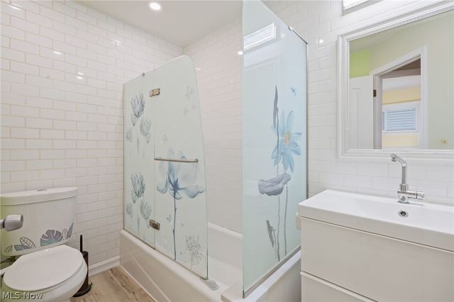 6904 Reid Drive, Parma Heights, OH 44130