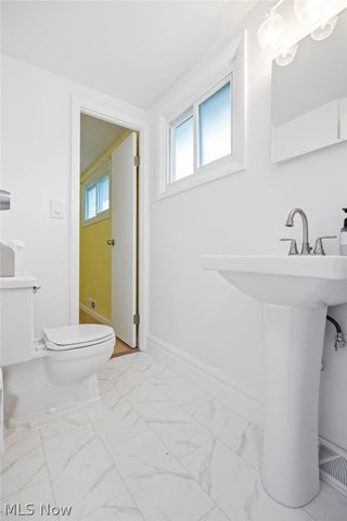 6904 Reid Drive, Parma Heights, OH 44130