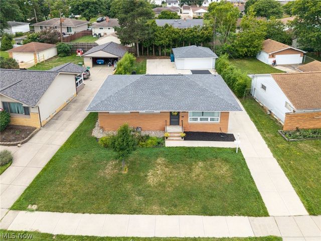 6904 Reid Drive, Parma Heights, OH 44130