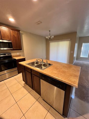2202 SEVEN OAKS DRIVE, St Cloud, FL 34772