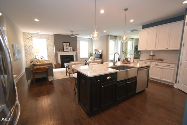 1013 Pondfield Way, Durham, NC 27713