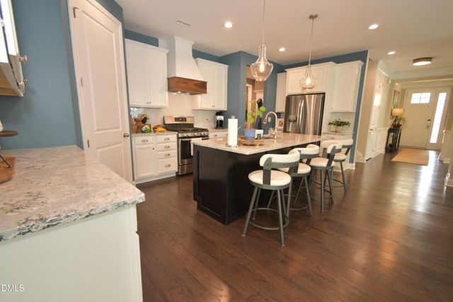 1013 Pondfield Way, Durham, NC 27713