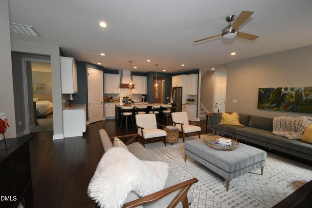 1013 Pondfield Way, Durham, NC 27713