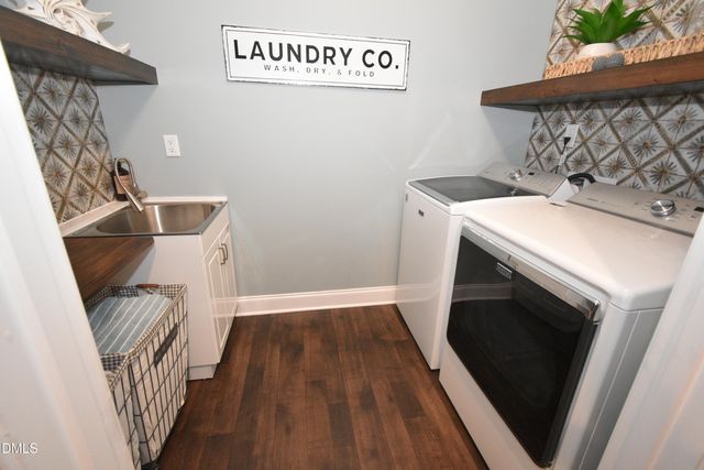 1013 Pondfield Way, Durham, NC 27713