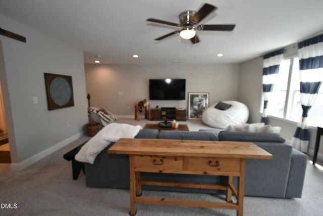 1013 Pondfield Way, Durham, NC 27713