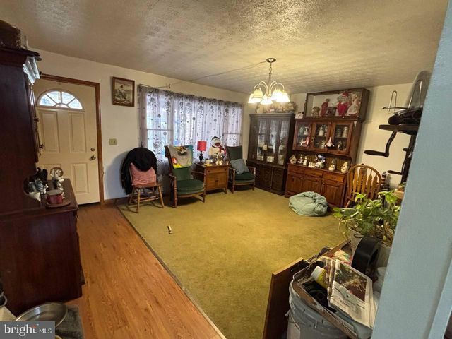 6395 SPRINGFIELD PIKE, Points, WV 25437