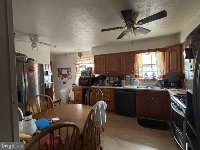 6395 SPRINGFIELD PIKE, Points, WV 25437