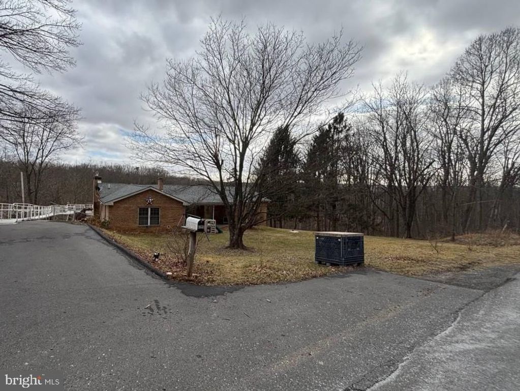 6395 SPRINGFIELD PIKE, Points, WV 25437