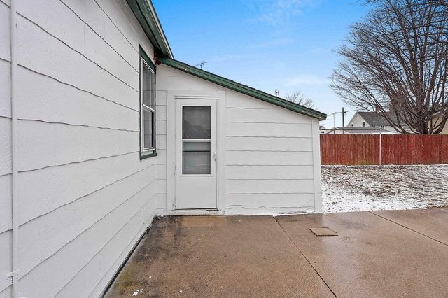 1122 S 22ND STREET, Manitowoc, WI 54220