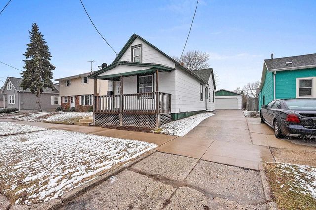 1122 S 22ND STREET, Manitowoc, WI 54220