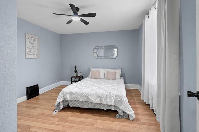 1122 S 22ND STREET, Manitowoc, WI 54220