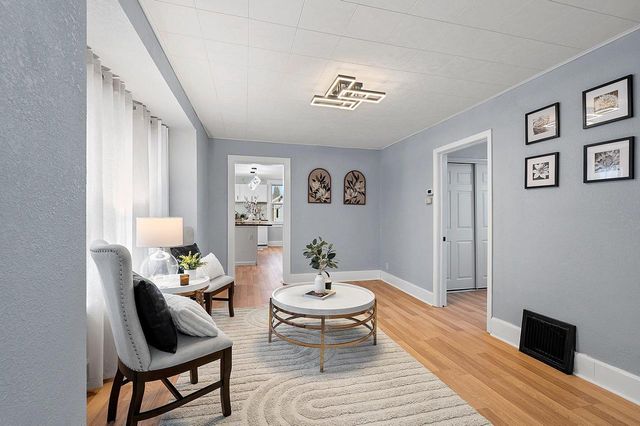 1122 S 22ND STREET, Manitowoc, WI 54220