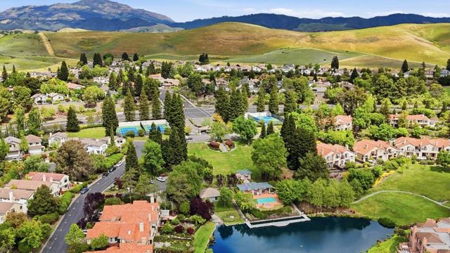 719 Lakemont Place 3, San Ramon, CA 94582