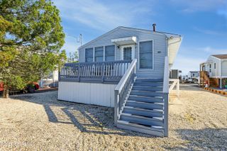 921 S Green Street, Tuckerton, NJ 08087