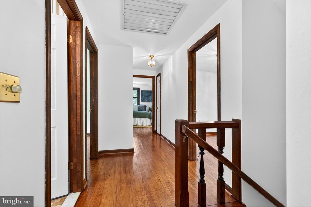 Image 21 of property listing at 17201 WHITELEY RD, Monkton, MD 21111