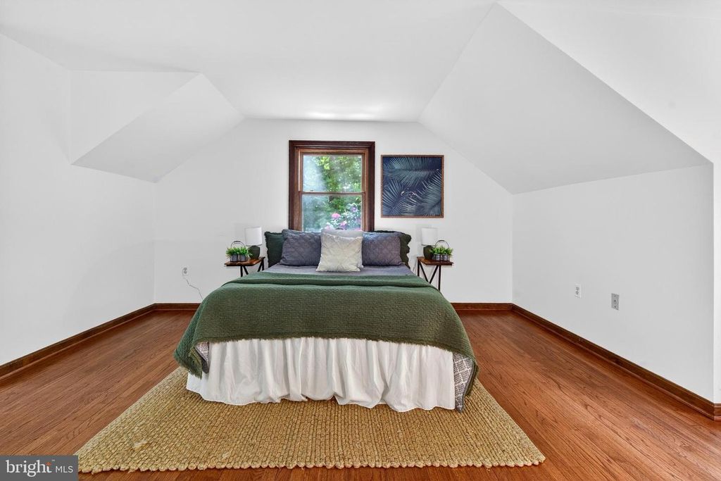Image 22 of property listing at 17201 WHITELEY RD, Monkton, MD 21111