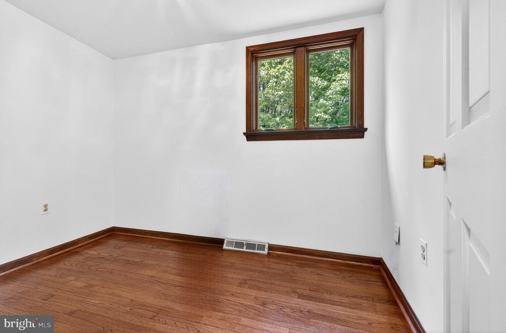Image 28 of property listing at 17201 WHITELEY RD, Monkton, MD 21111