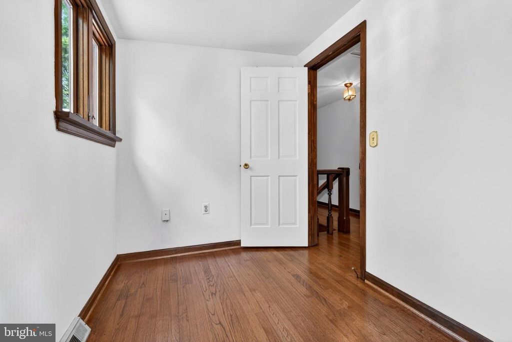 Image 29 of property listing at 17201 WHITELEY RD, Monkton, MD 21111