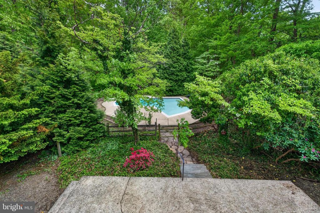 Image 33 of property listing at 17201 WHITELEY RD, Monkton, MD 21111