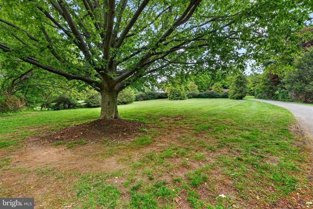 Image 41 of property listing at 17201 WHITELEY RD, Monkton, MD 21111