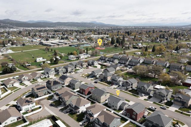 1007 N Viewmont Rd, Greenacres, WA 99016