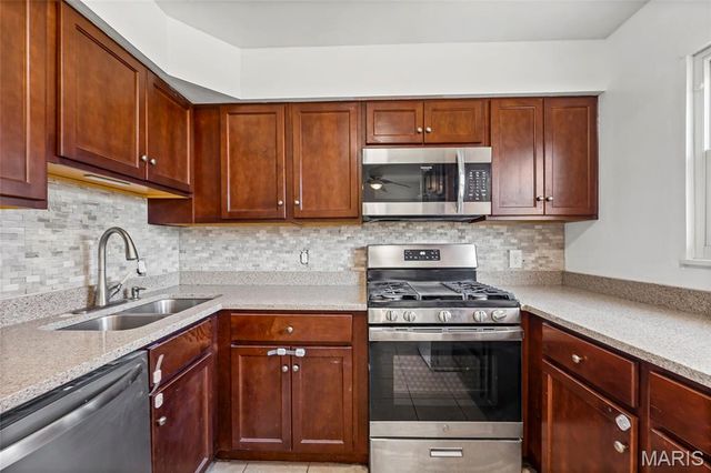 7708 Tennessee Avenue, St Louis, MO 63111