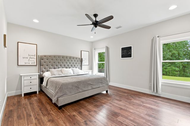 1658 Apache Trl, Pegram, TN 37143