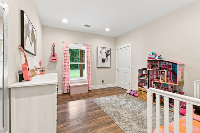 1658 Apache Trl, Pegram, TN 37143