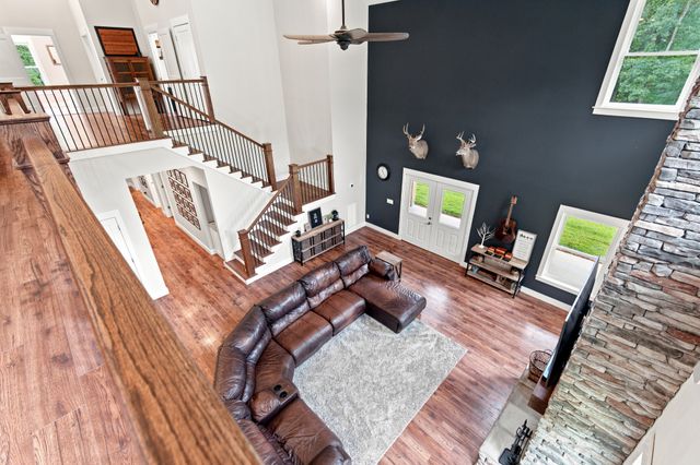 1658 Apache Trl, Pegram, TN 37143