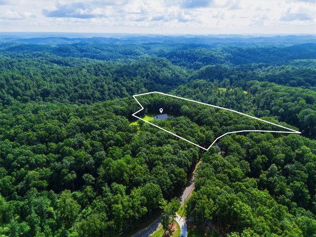 1658 Apache Trl, Pegram, TN 37143