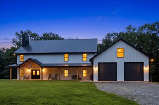 1658 Apache Trl, Pegram, TN 37143