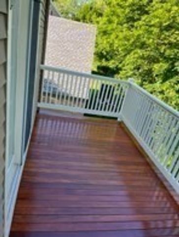 28 Essex Green Lane D, Peabody, MA 01960