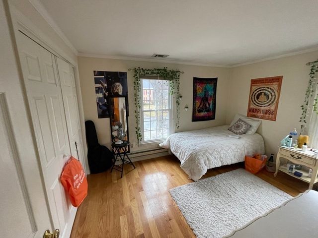 28 Essex Green Lane D, Peabody, MA 01960