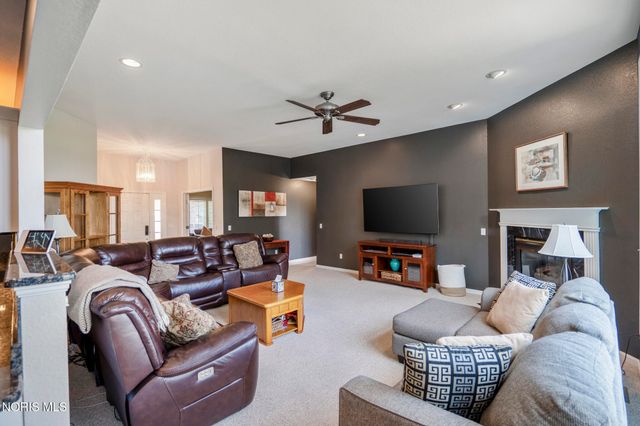 7446 Timbers Boulevard, Waterville, OH 43566
