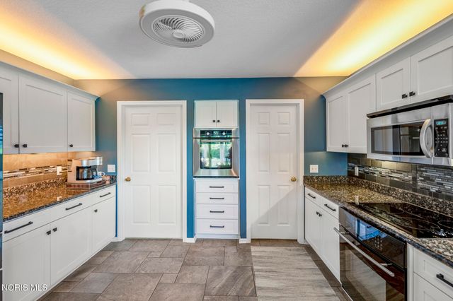7446 Timbers Boulevard, Waterville, OH 43566