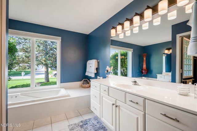 7446 Timbers Boulevard, Waterville, OH 43566