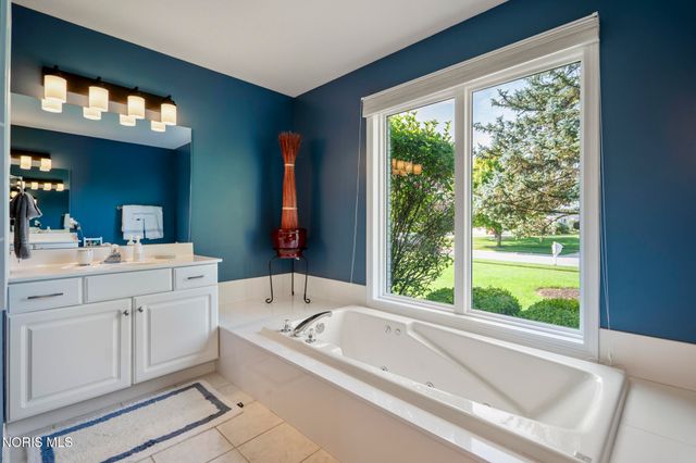 7446 Timbers Boulevard, Waterville, OH 43566