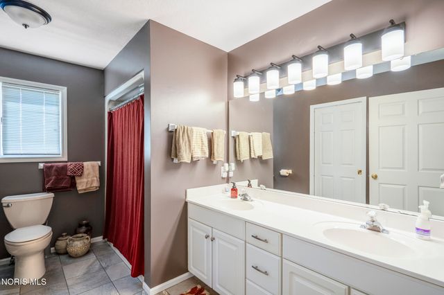 7446 Timbers Boulevard, Waterville, OH 43566