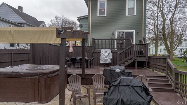 12 Cayuga Street, Auburn, NY 13021