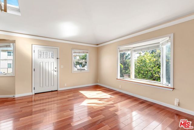 325 Vernon Avenue 1, Venice (los Angeles), CA 90291