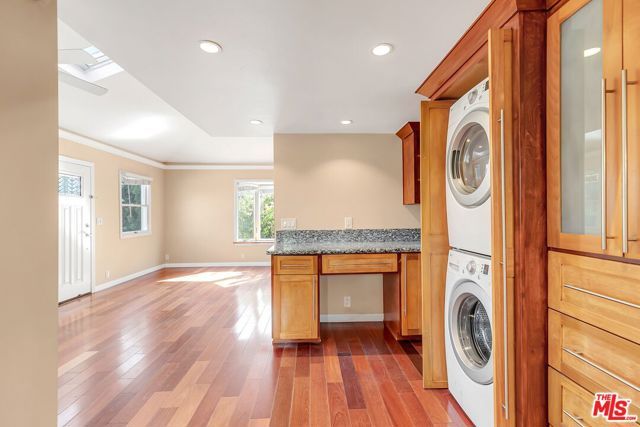 325 Vernon Avenue 1, Venice (los Angeles), CA 90291