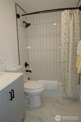 32720 30th Avenue SW, Federal Way, WA 98023