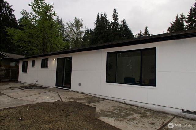 32720 30th Avenue SW, Federal Way, WA 98023