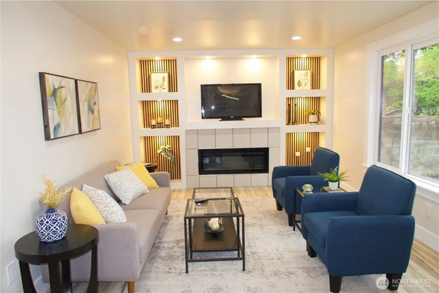 32720 30th Avenue SW, Federal Way, WA 98023