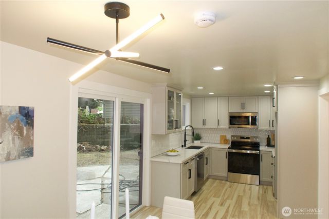 32720 30th Avenue SW, Federal Way, WA 98023