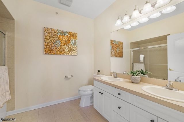 375 Rifle Camp Rd 307, Woodland Park, NJ 07424