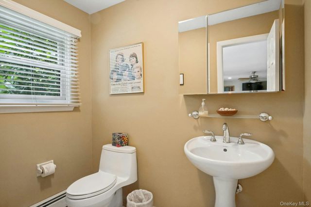 2 Lakeview Avenue W, Cortlandt Manor, NY 10567