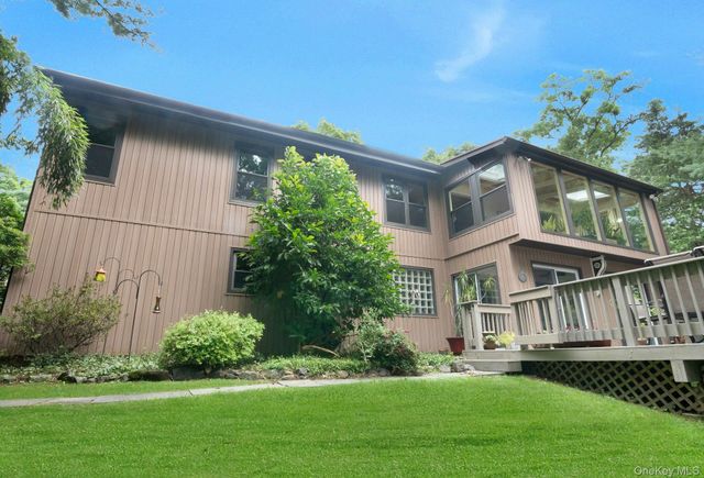 2 Lakeview Avenue W, Cortlandt Manor, NY 10567